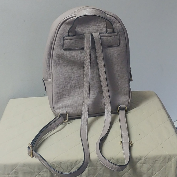 3for30!!! Call it spring mini backpack - Picture 2 of 7